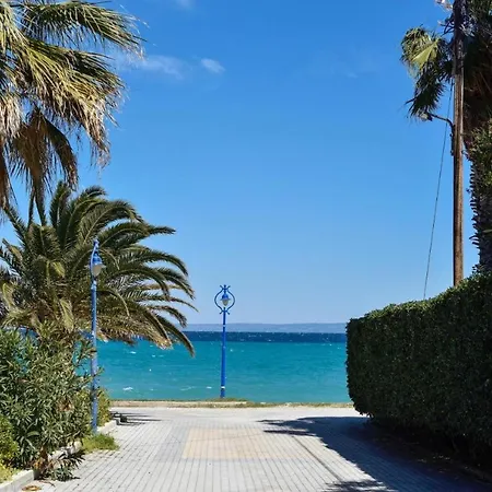 Avra Corner Hébergement de vacances *