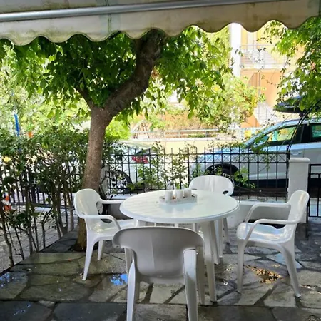 Avra Corner Ferienhaus *